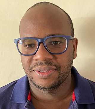 Dr Idris Chikophe