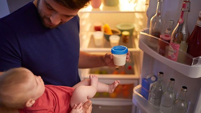 Storing and thawing breast milk
