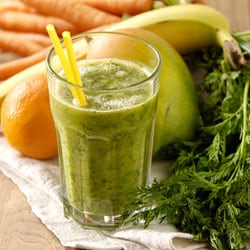 Green ginger peach smoothie